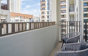 HomesGetaway-Lavish2BR in CreekBayshore4