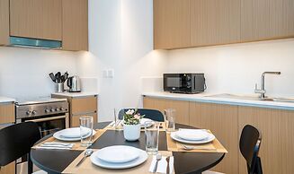 HomesGetaway-Lavish2BR in CreekBayshore4
