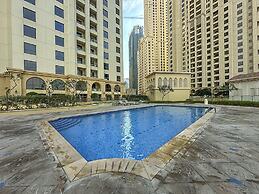 Modern Three Bed Apartment Parking Pool