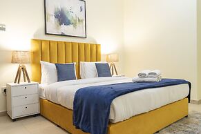Modern Three Bed Apartment Parking Pool