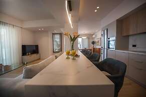 Arvacay Luxury home