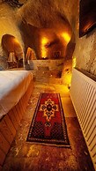 Crassula Cave Hotel
