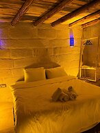 Crassula Cave Hotel