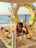 Mio Mio Beach