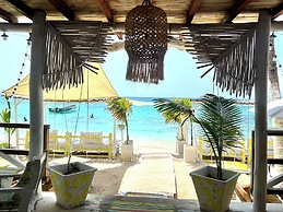 Mio Mio Beach