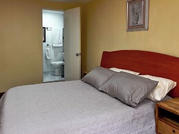 Discover Condesa