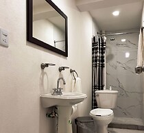 Discover Condesa