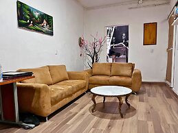 Discover Condesa