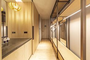 Girdear Hotel