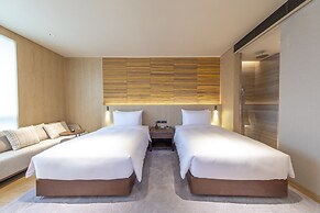 Girdear Hotel