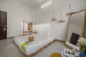 KLY APARTMENT HOTEL
