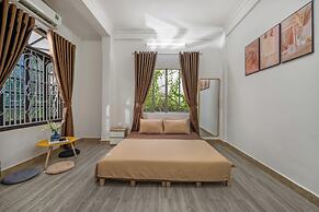 KLY APARTMENT HOTEL