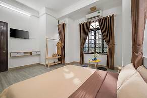 KLY APARTMENT HOTEL