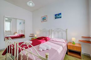 Bel Mare Apartment 200m from beach