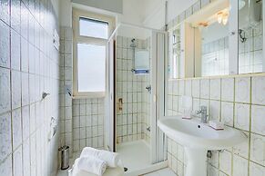 Bel Mare Apartment 200m from beach