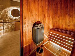 MY CAVE SUITE