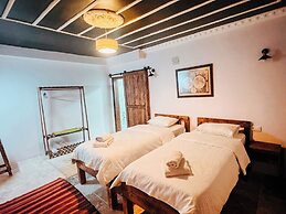 MY CAVE SUITE