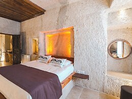 MY CAVE SUITE