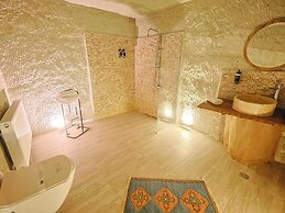 MY CAVE SUITE