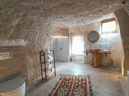 MY CAVE SUITE