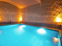 MY CAVE SUITE