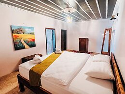 MY CAVE SUITE