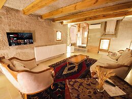 MY CAVE SUITE
