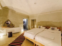 MY CAVE SUITE