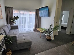Redwood Apartments