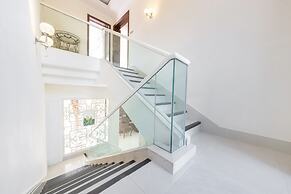 Milake Holiday Villa