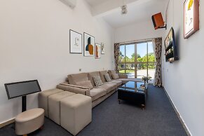 Milake Holiday Villa