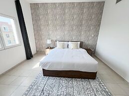 Cosmos Living Discovery Gardens Sleeps 4