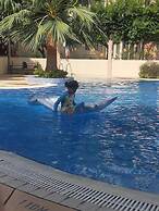 Cosmos Living Discovery Gardens Sleeps 4