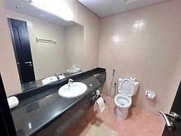 Cosmos Living Discovery Gardens Sleeps 4