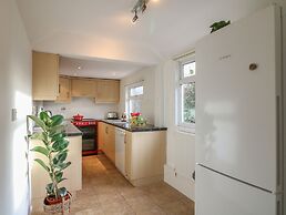 2 Gladstone Avenue