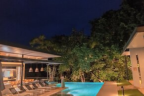 Epic Tamarindo Boutique Hotel