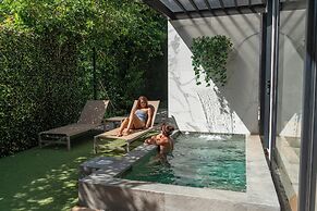 Epic Tamarindo Boutique Hotel