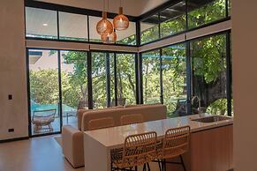 Epic Tamarindo Boutique Hotel
