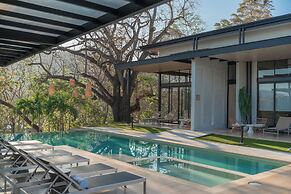 Epic Tamarindo Boutique Hotel