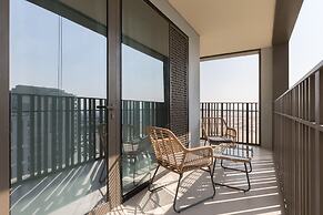Creek Beach Roomy 3BR with terrace