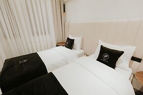 Plaza Boutique Hotel