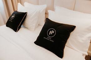 Plaza Boutique Hotel