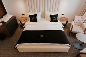 Plaza Boutique Hotel