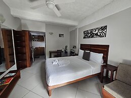 Sanalae Apartments