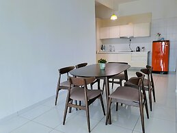 JB Bukit Indah Skyloft Suites