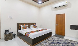 Fabhotel Sarovar Palace