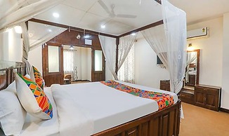 Fabhotel Sarovar Palace