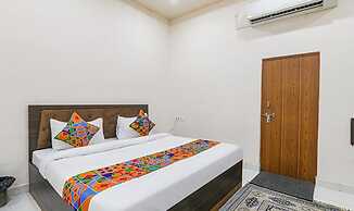 Fabhotel Sarovar Palace