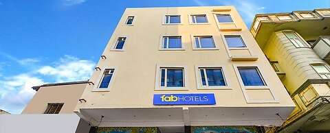 FabHotel Shanti Stay