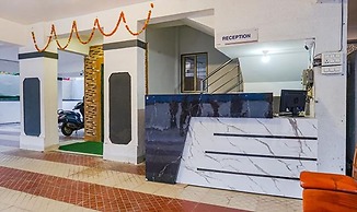 Fabhotel Grandeur